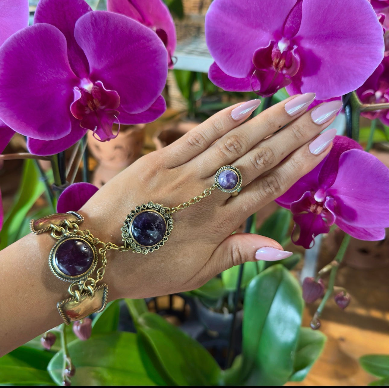 Amethyst Handchain