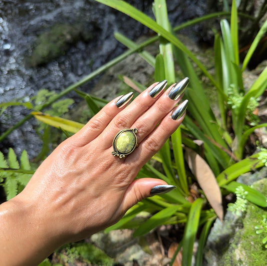 Serpentine Ring